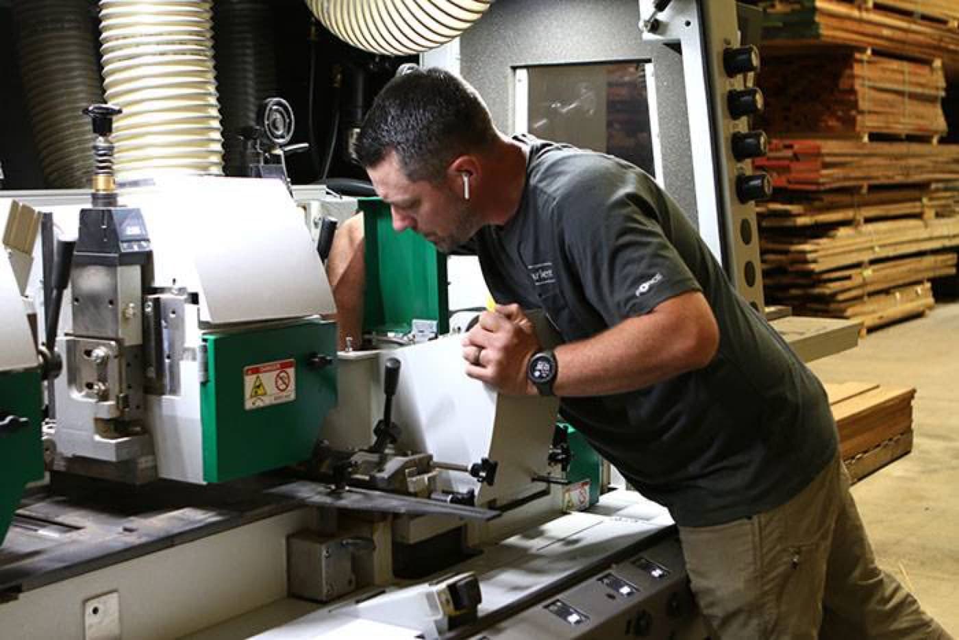 Introducing Weinig Moulder Technician Service: Your Solution for Expert Moulder Support!