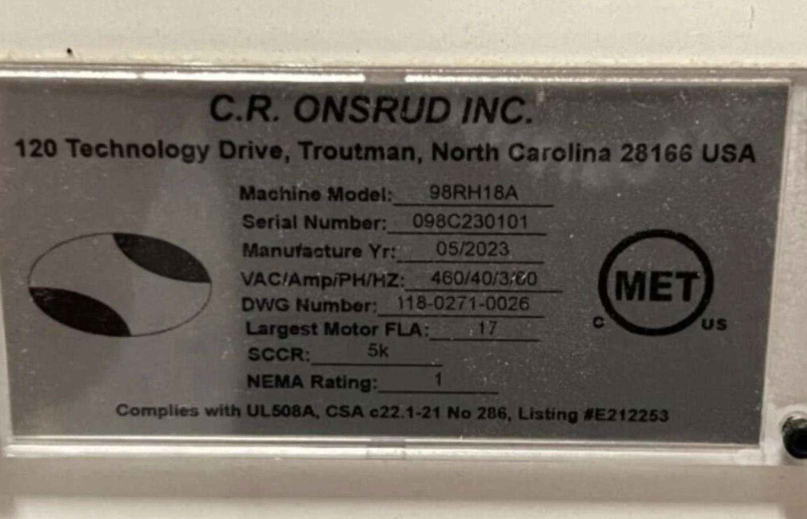 C.R ONSRUD 98RH18A CNC "Roller Hold Down Series" Machining Center